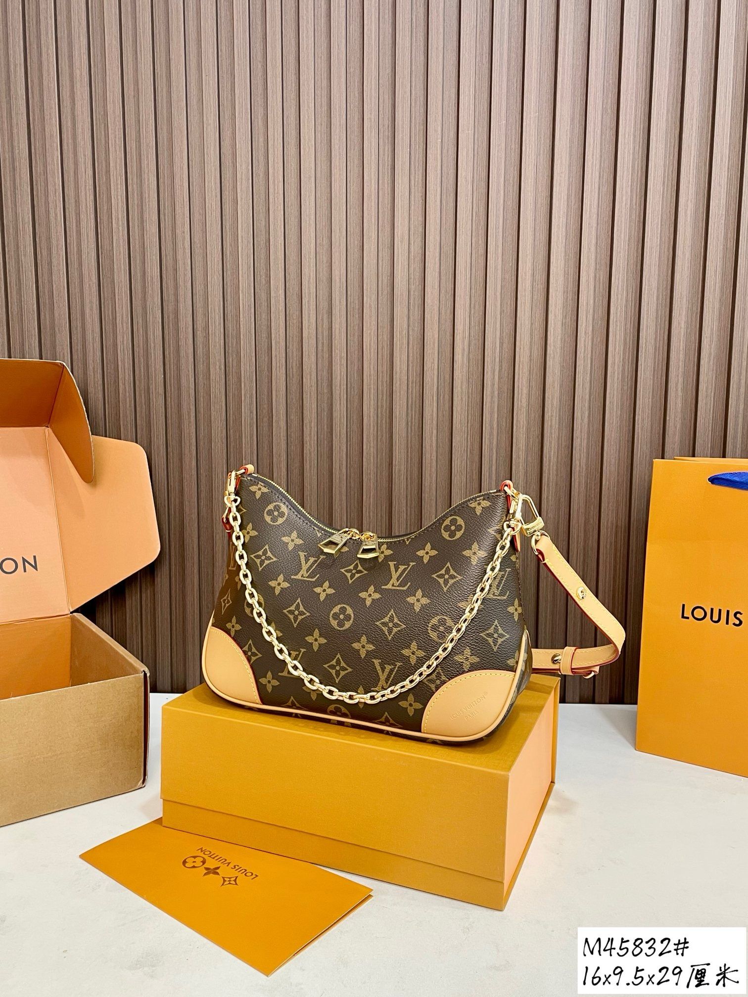 Bolso LV M45832 (16*9.5*29cm)